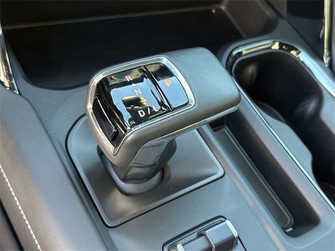 Used 2024 GMC Sierra 1500 AT4X w/ AT4X AEV Edition image 15