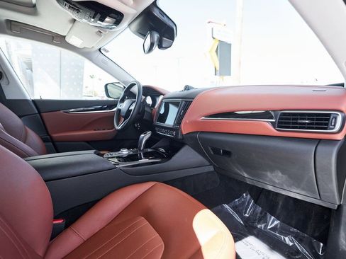 Used 2022 Maserati Levante GT image 24