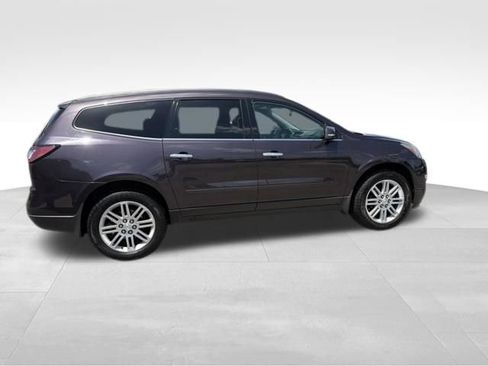 Used 2015 Chevrolet Traverse LT w/ Style and Technology Package FWD image 13