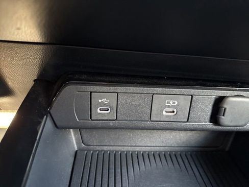 Certified 2024 Toyota Prius Prime SE image 15