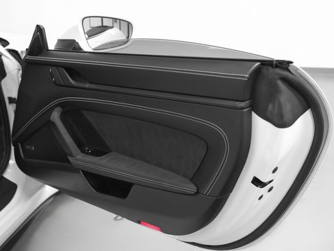 Used 2022 Porsche 911 GT3 image 38