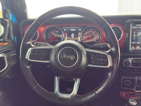 Used 2020 Jeep Gladiator Rubicon image 25