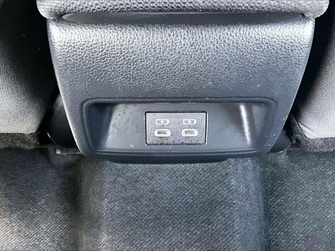 Used 2024 Toyota Corolla LE FWD image 31