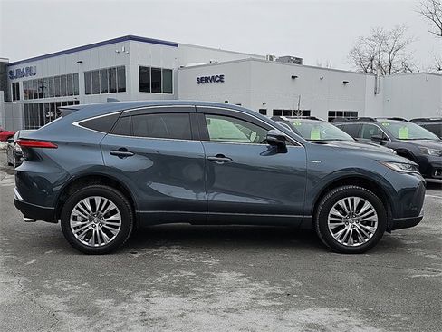 Used 2021 Toyota Venza Limited w/ Advanced Technology Package image 7