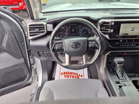 Used 2022 Toyota Tundra SR5 AWD/4WD image 11