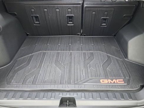 Used 2020 GMC Terrain SLE w/ Driver Convenience Package FWD image 39