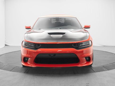 Used 2017 Dodge Charger R/T Scat Pack w/ Beats Audio Group RWD image 8