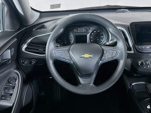Used 2024 Chevrolet Malibu LT image 17