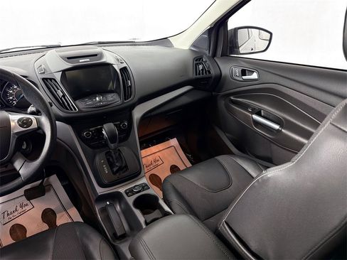 Used 2015 Ford Escape SE w/ SE Chrome Package image 21