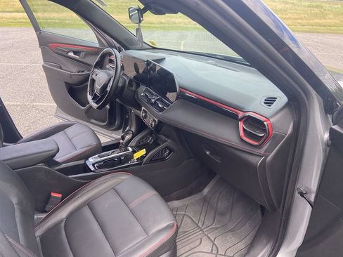 Certified 2024 Chevrolet TrailBlazer RS AWD/4WD image 26