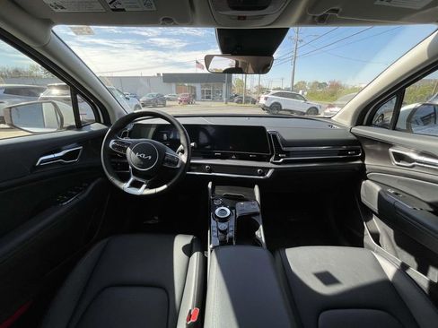 Used 2025 Kia Sportage EX image 25