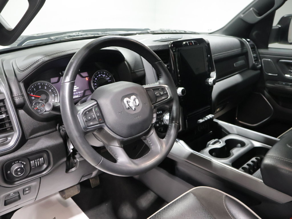 Used 2024 RAM 1500 Laramie AWD/4WD image 15