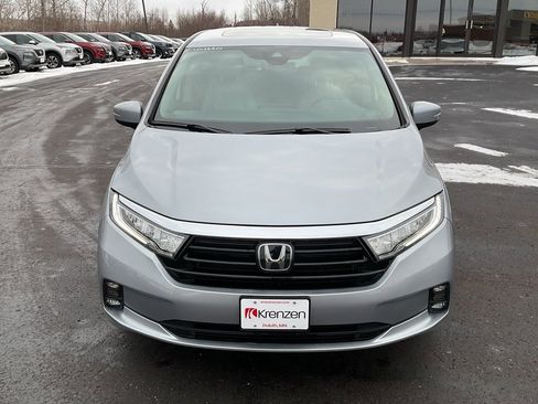 Used 2023 Honda Odyssey EX-L image 2