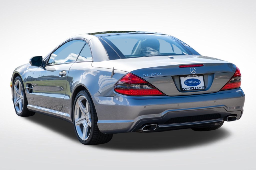 Used 2011 Mercedes-Benz SL 550 image 38