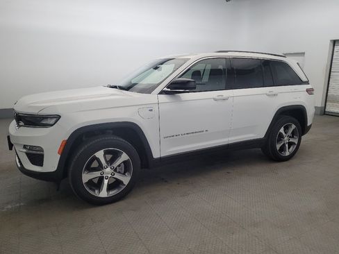 Used 2023 Jeep Grand Cherokee 4WD 4xe w/ Luxury Tech Group II image 2