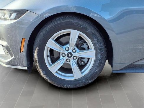 Used 2024 Ford Mustang Coupe image 24