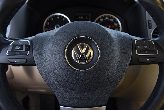Used 2016 Volkswagen Tiguan SE FWD image 14