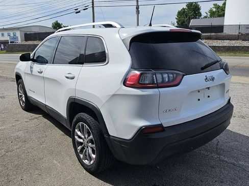 Used 2019 Jeep Cherokee Latitude Plus AWD/4WD image 5