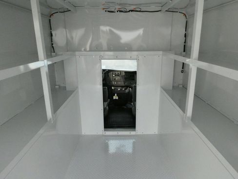 New 2025 GMC Savana 3500 w/ Power Convenience Package image 28