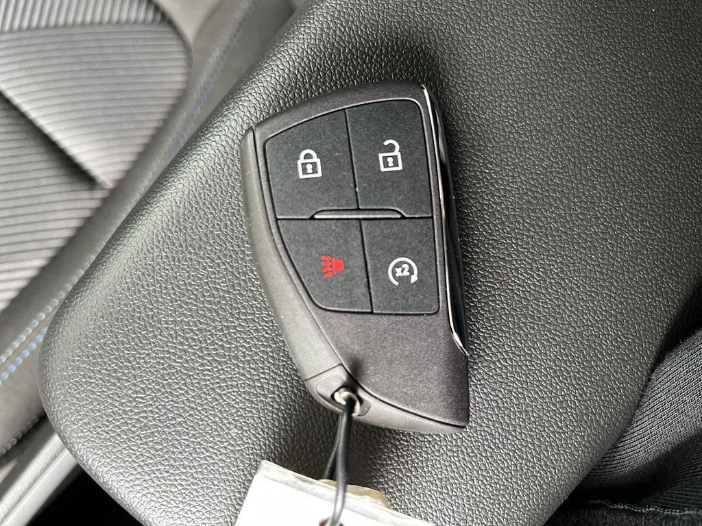 New 2027 Chevrolet Bolt LT w/ Comfort Package FWD image 30