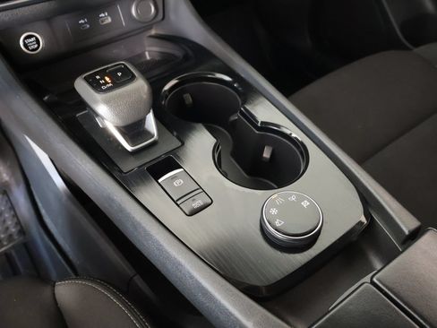Used 2023 Nissan Rogue S AWD/4WD image 7
