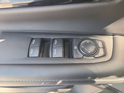 New 2026 Chevrolet Suburban LS w/ LPO, Dark Essentials Package RWD image 18