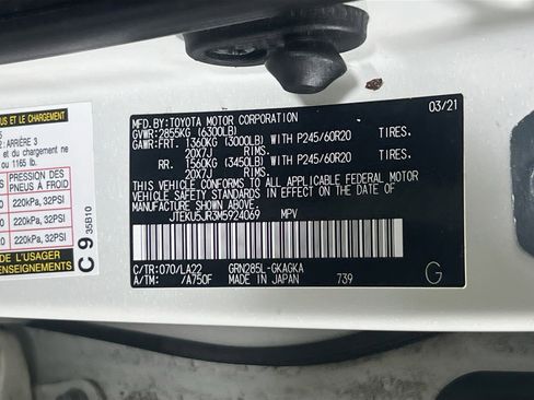 Used 2021 Toyota 4Runner Limited image 32