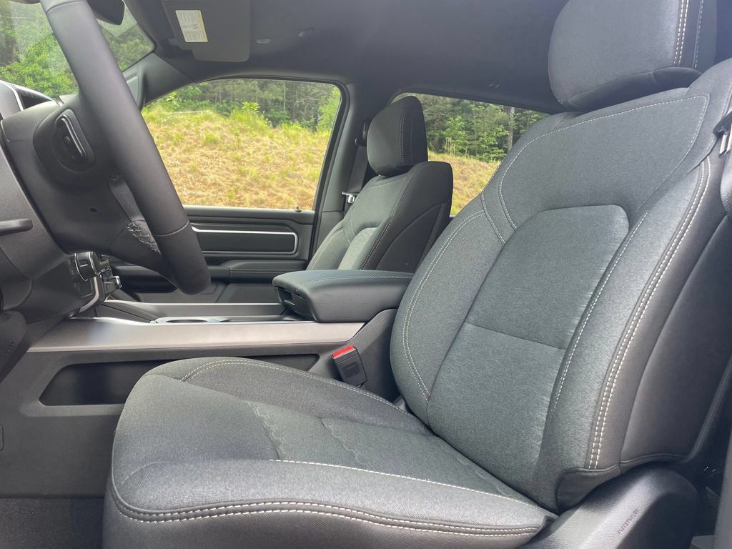New 2026 RAM 1500 Big Horn AWD/4WD image 12