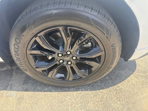 Used 2022 Ford Edge SE w/ Black Appearance Package AWD/4WD image 8