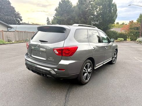Used 2018 Nissan Pathfinder Platinum AWD/4WD image 6