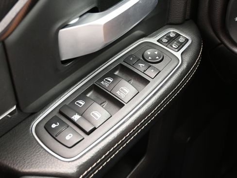 Used 2024 RAM 2500 Rebel AWD/4WD image 25