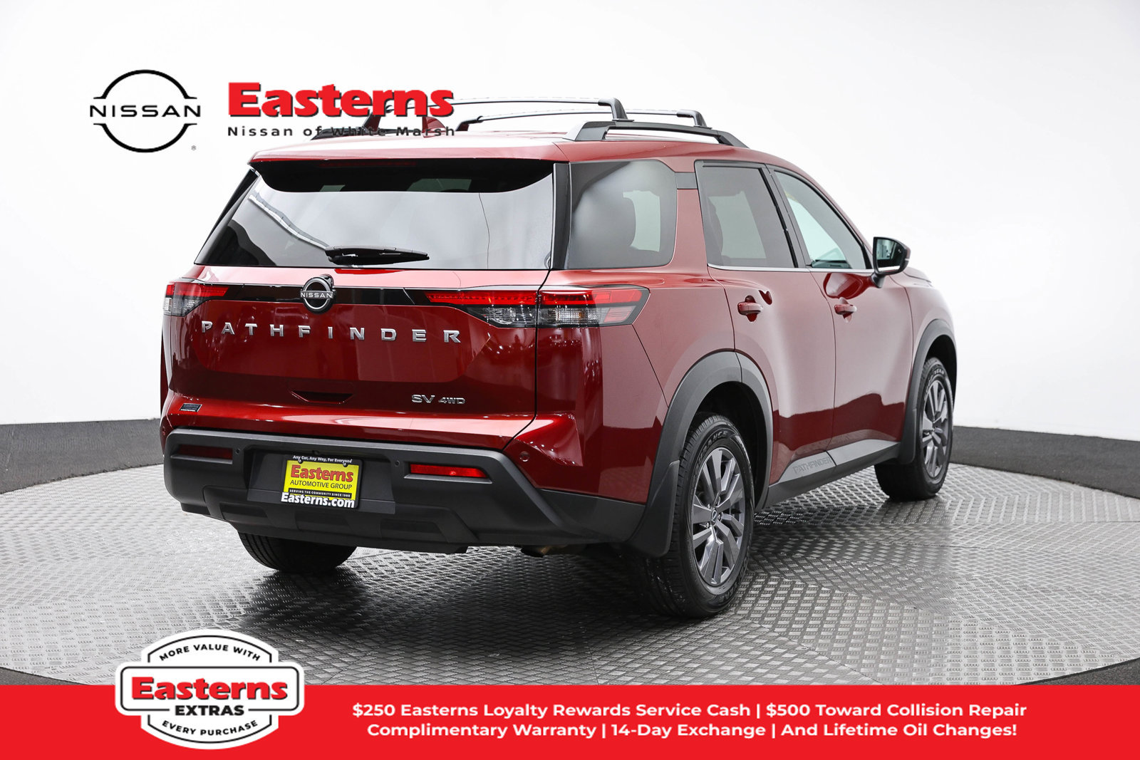 Used 2023 Nissan Pathfinder SV AWD/4WD image 4