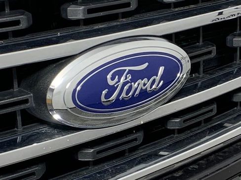 Used 2022 Ford F150 XLT w/ Equipment Group 302A High image 13