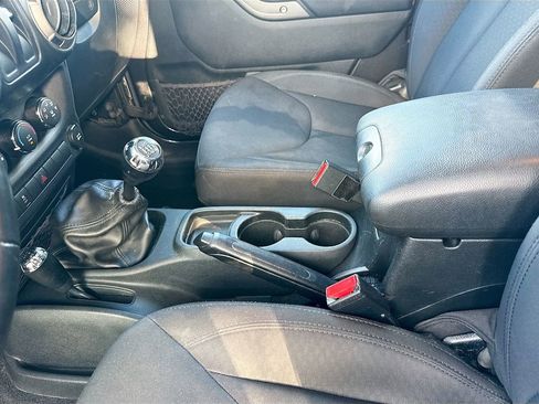 Used 2016 Jeep Wrangler Sport image 27