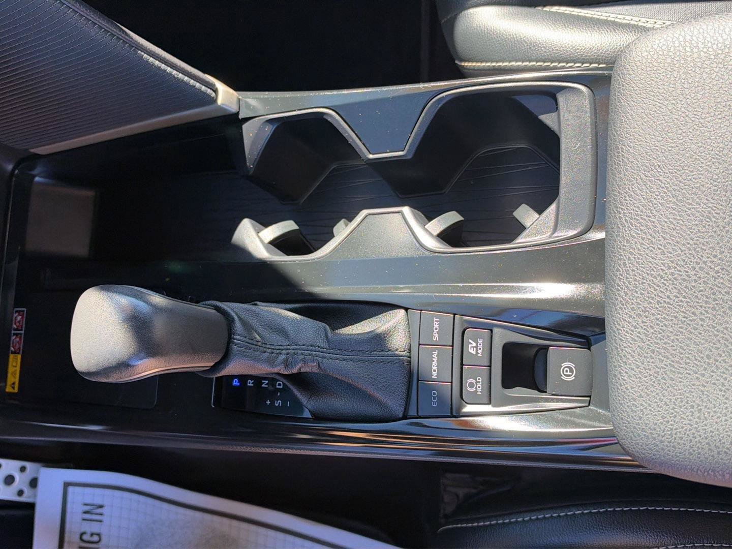 Used 2025 Toyota Camry SE FWD image 22
