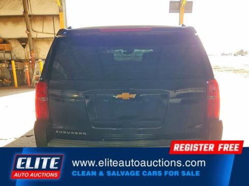 Used 2019 Chevrolet Suburban LT image 12
