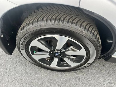 Used 2017 Subaru Forester 2.5i Premium w/ All-Weather Package AWD/4WD image 18