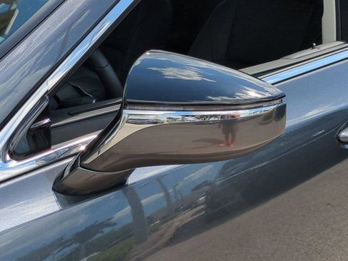 Used 2025 Lexus ES 350 w/ Premium Package image 11