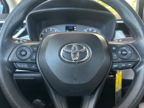 Used 2023 Toyota Corolla LE FWD image 24