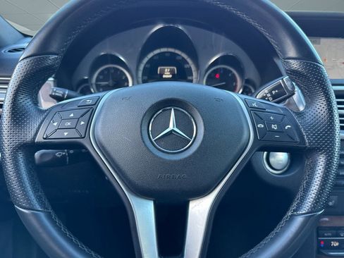 Used 2013 Mercedes-Benz E 350 BlueTEC Sedan image 16
