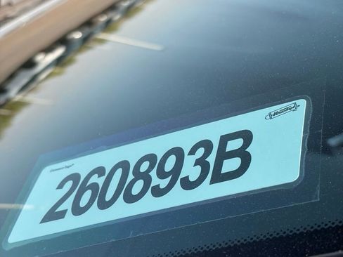 Used 2019 Nissan Pathfinder SL FWD image 32