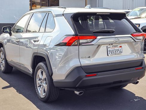 Used 2025 Toyota RAV4 XLE AWD/4WD image 21