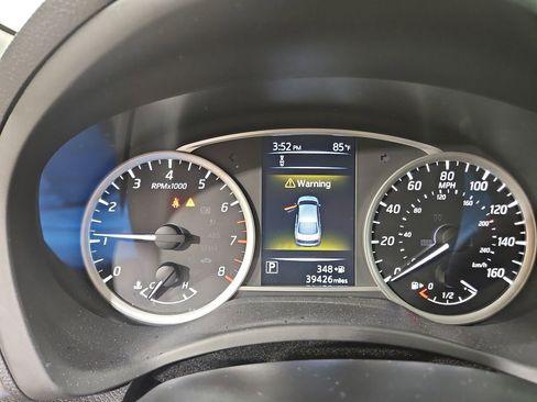 Used 2018 Nissan Sentra SV image 16