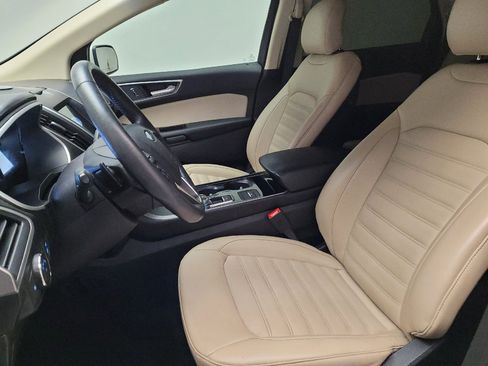 Used 2019 Ford Edge SEL w/ Equipment Group 201A AWD/4WD image 17