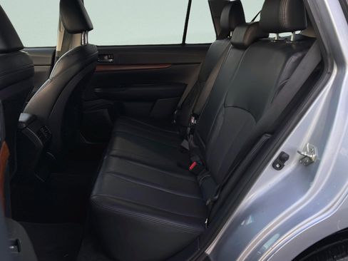 Used 2014 Subaru Outback 2.5i Limited w/ Moonroof Package image 21