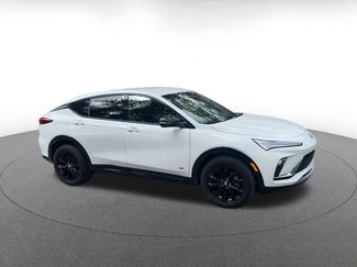 Used 2025 Buick Envista Sport Touring video 2