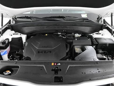 Used 2024 Kia Telluride S image 31