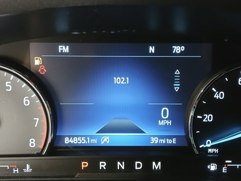 Used 2020 Ford Explorer XLT w/ Equipment Group 202A AWD/4WD image 30