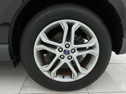 Used 2016 Ford Edge Titanium FWD image 50