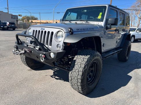 Used 2014 Jeep Wrangler Unlimited Rubicon w/ Connectivity Group image 11